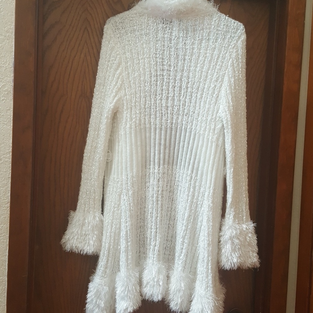 Sweater - Picture 3 of 3